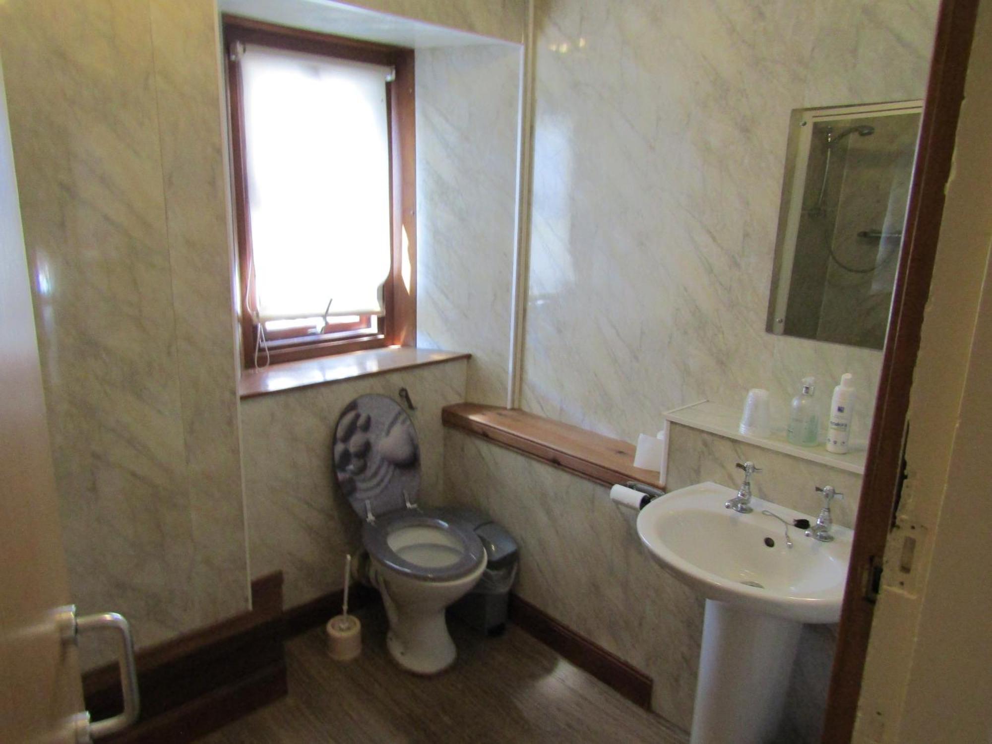 The Crown Hotel Inverbervie Room photo
