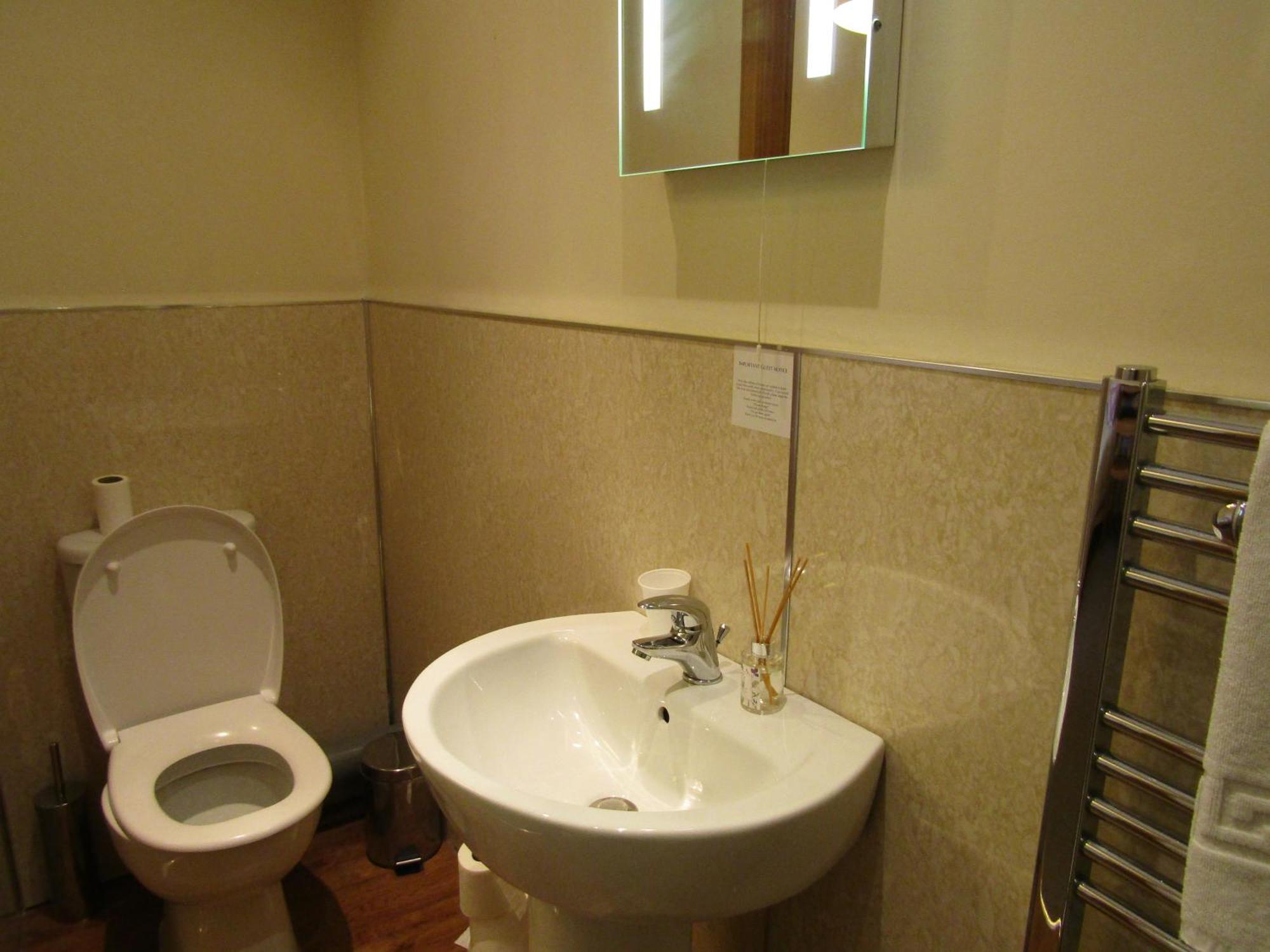 The Crown Hotel Inverbervie Room photo